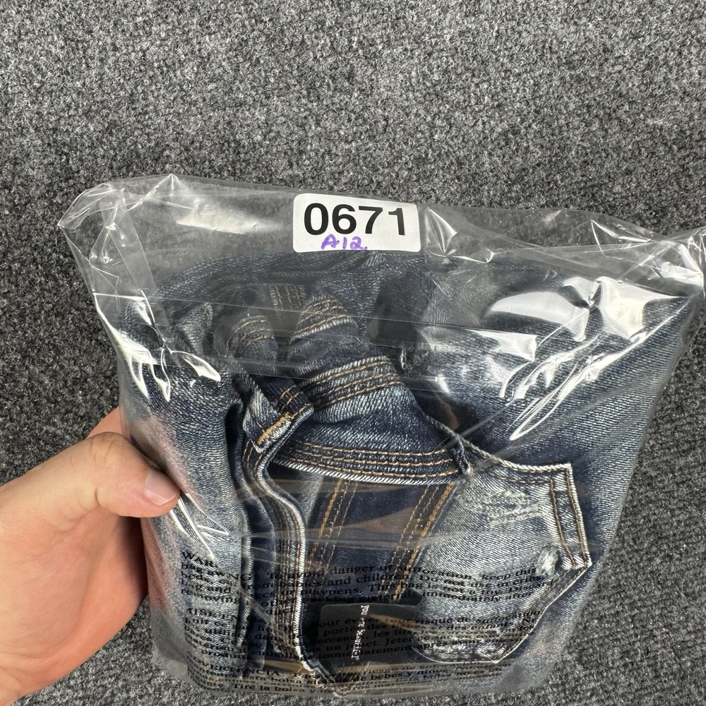 New‎ Dollhouse Womens Jeans Size 7 Distressed - Picture 8 of 8